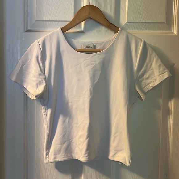 white Aritzia contour cropped tshirt L - Picture 2 of 3